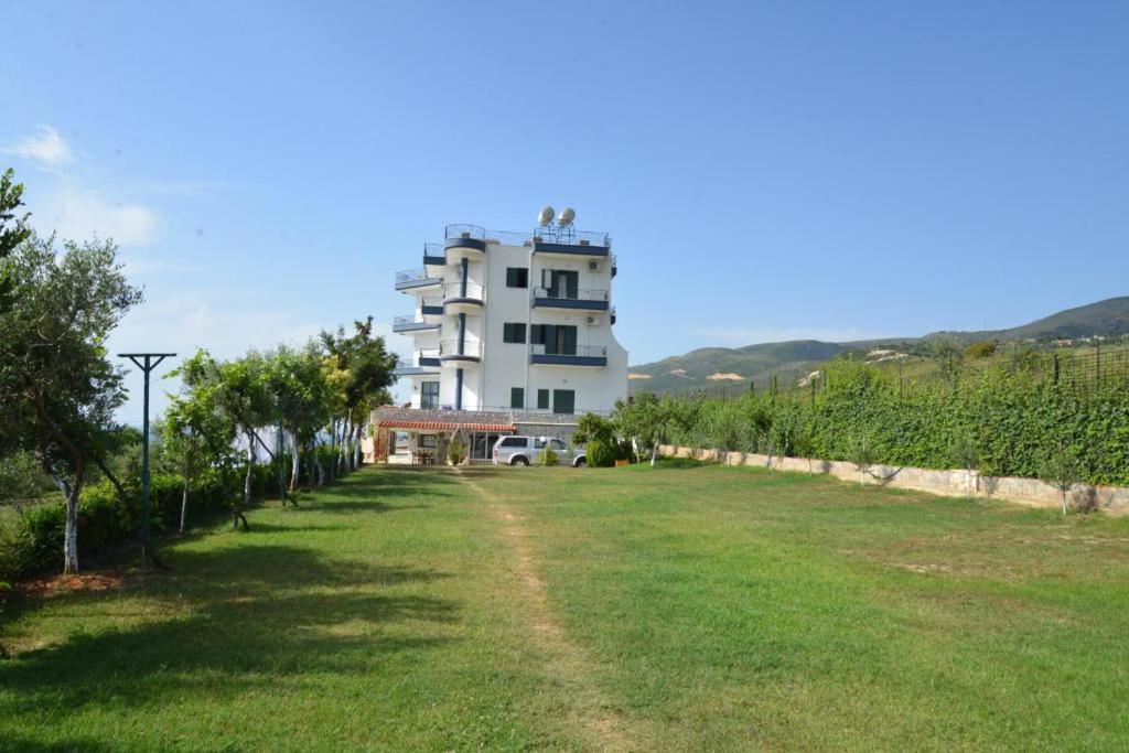 Hotel Artisti Vlorë Eksteriør bilde