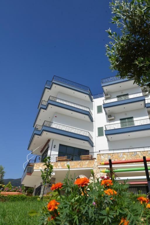Hotel Artisti Vlorë Eksteriør bilde